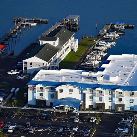 Marina Bay Hotel & Suites, Ascend Hotel Collection Chincoteague Exterior photo