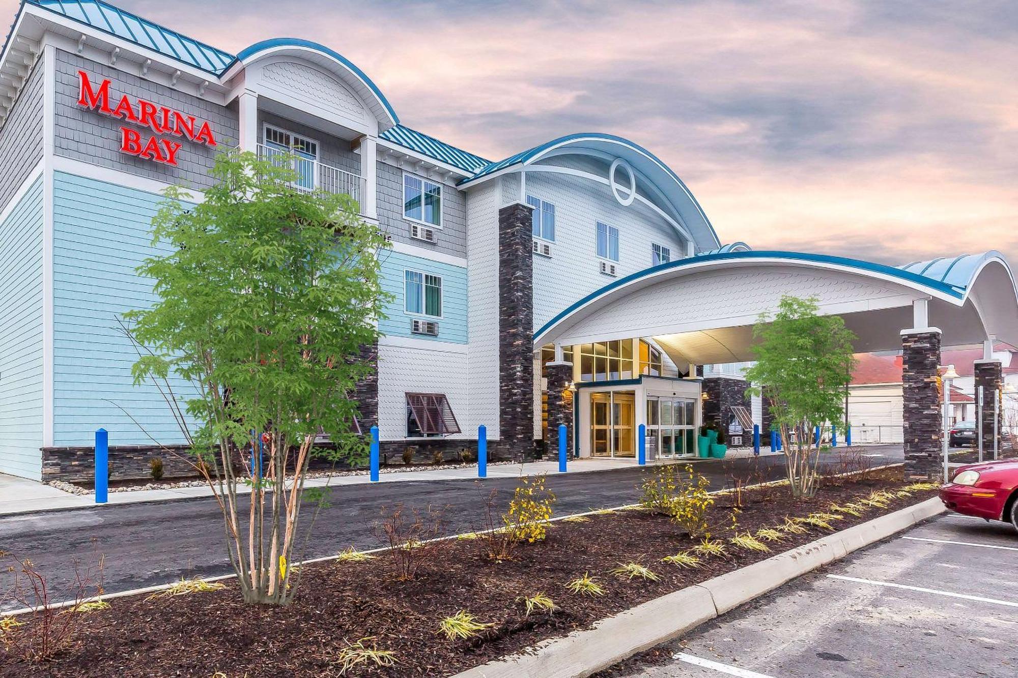 Marina Bay Hotel & Suites, Ascend Hotel Collection Chincoteague Exterior photo